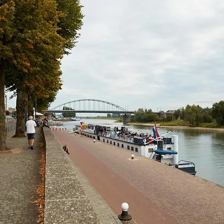 #rijnapartment Airborne & Lovely Rijnkade Apartment *